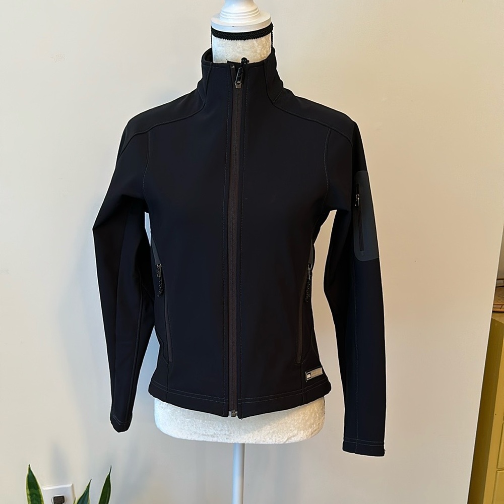 Women's REÍ Black Fleece-Lined Softshell Jacket